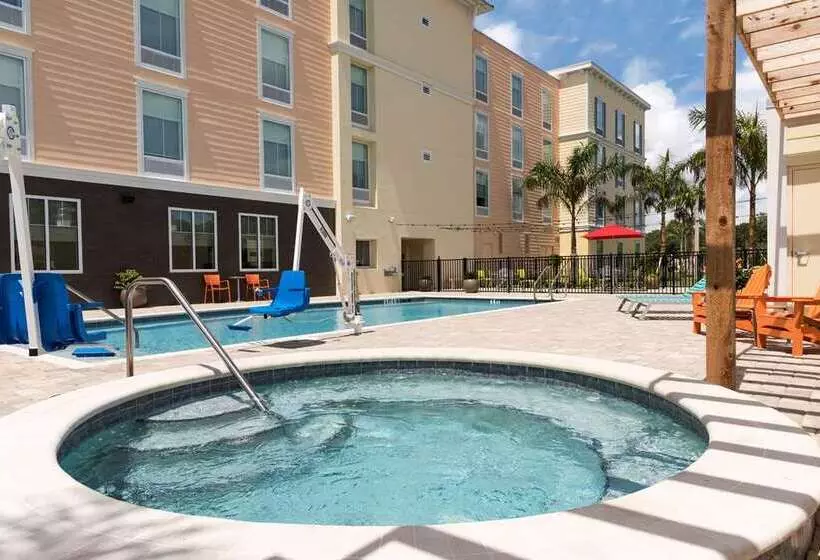 ホテル Home2 Suites By Hilton Nokomis Sarasota Casey Key