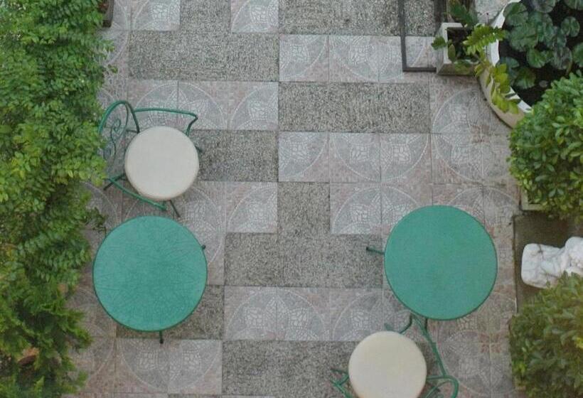 هتل Machima House