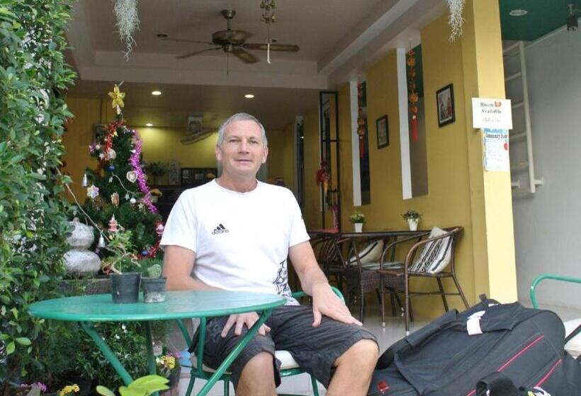 هتل Machima House