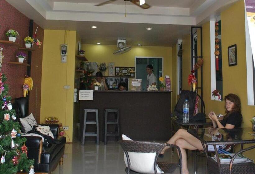 هتل Machima House