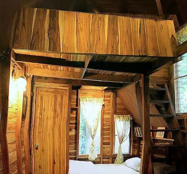 ホテル Rabeang Pasak Treehouse Resort