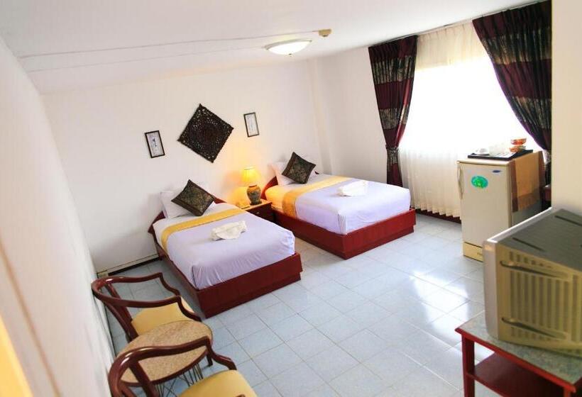 בית מלון כפרי Regent Lodge Lampang