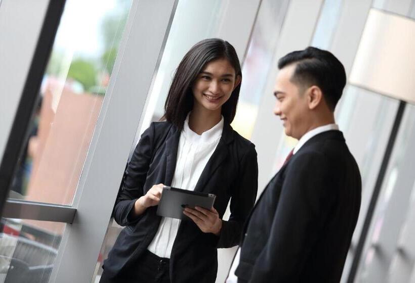 בית מלון כפרי Santika Premiere Ice Bsd City