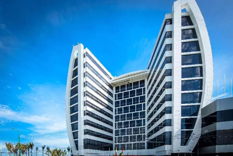 Wyndham Manta Sail Plaza Hotel And Convention Center