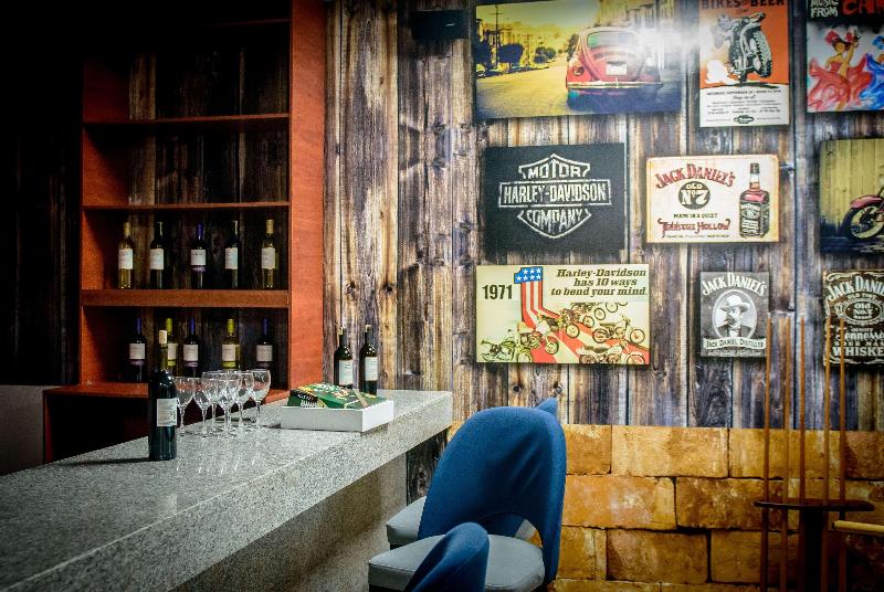 Wyndham Manta Sail Plaza Hotel And Convention Center