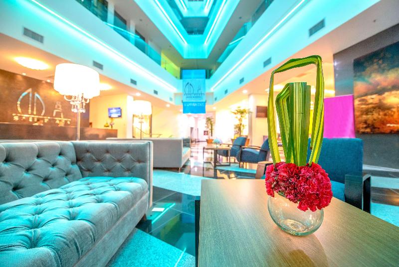 Wyndham Manta Sail Plaza Hotel And Convention Center