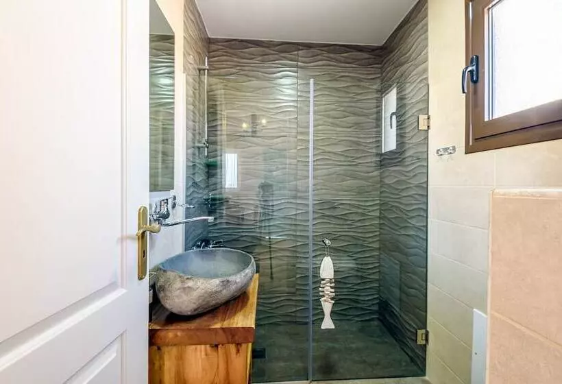 Ilias Apartments