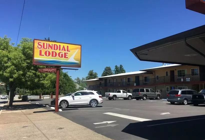Motelli Sundial Lodge