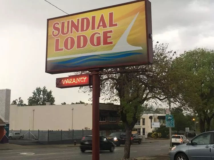 Motelli Sundial Lodge
