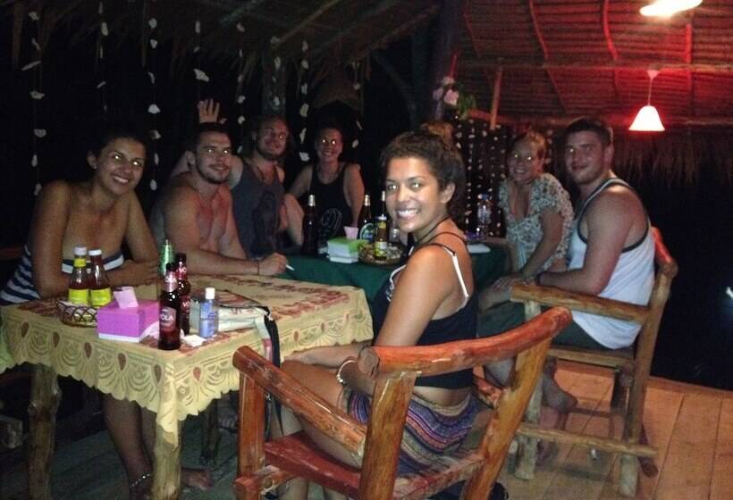 پانسیون Lanta Maikeaw Bungalow