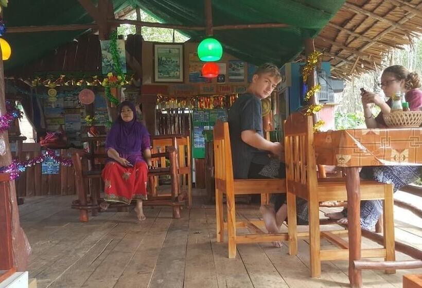 پانسیون Lanta Maikeaw Bungalow