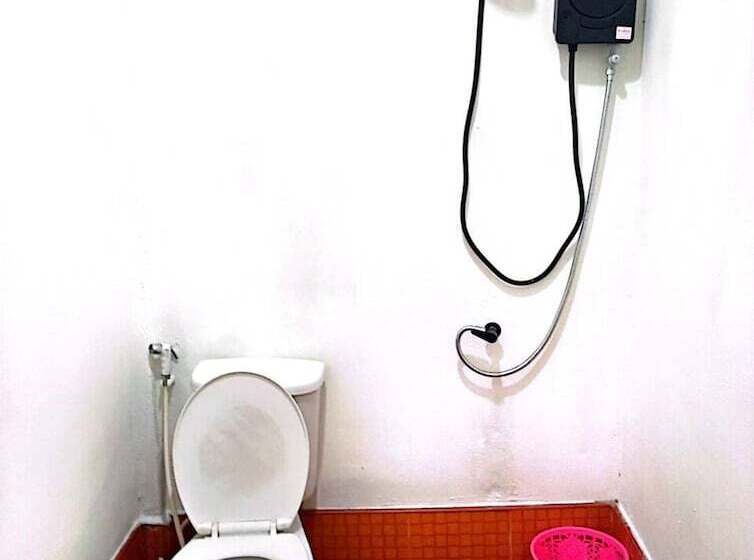 پانسیون Lanta Maikeaw Bungalow