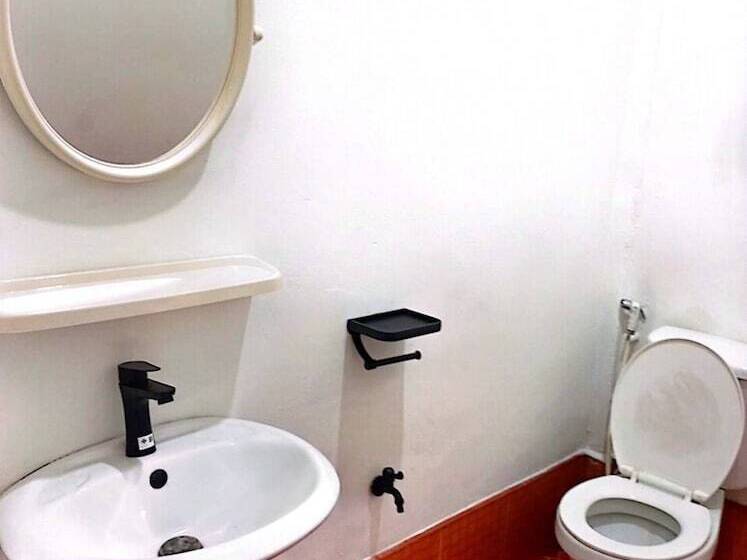 پانسیون Lanta Maikeaw Bungalow