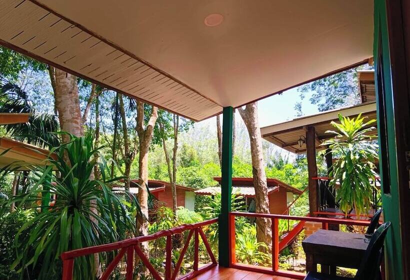 پانسیون Lanta Maikeaw Bungalow