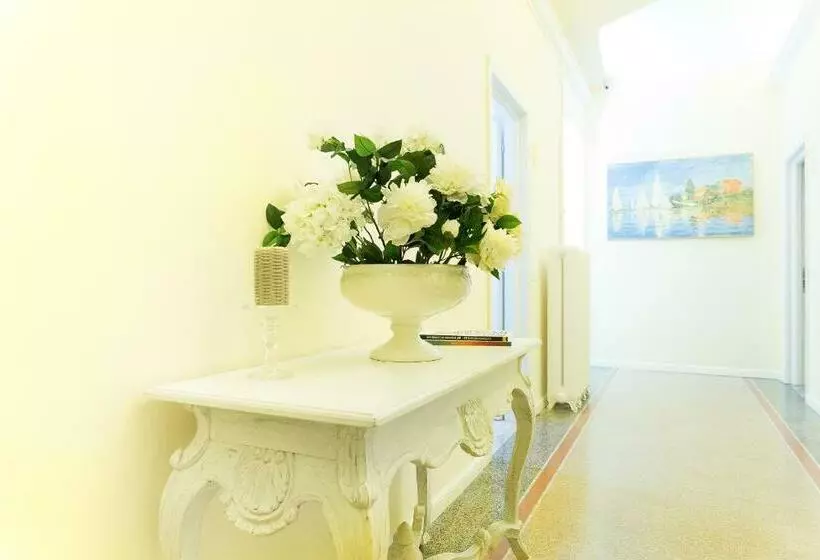 پانسیون Lungomare Rooms & Charme