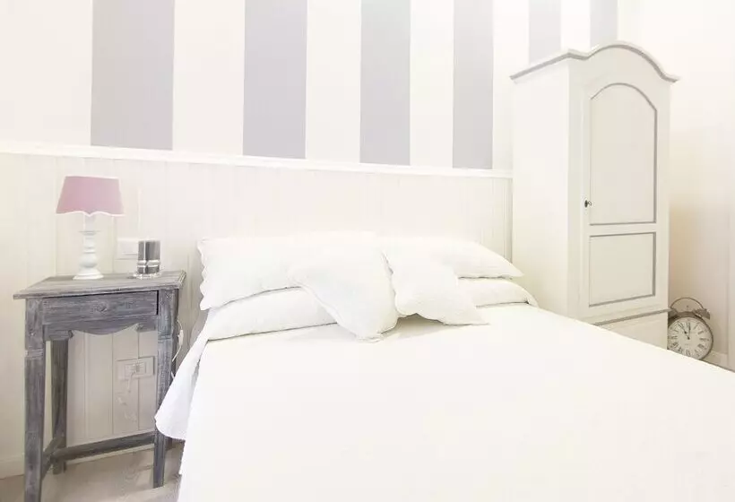 پانسیون Lungomare Rooms & Charme