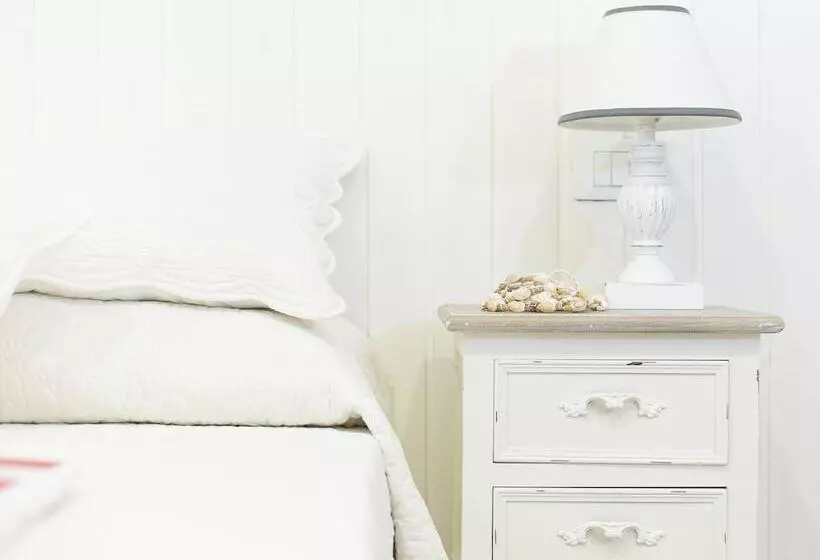 پانسیون Lungomare Rooms & Charme