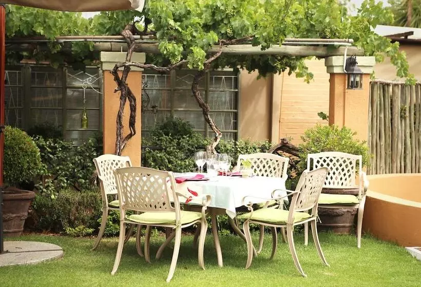 ペンション Oleander Guest House
