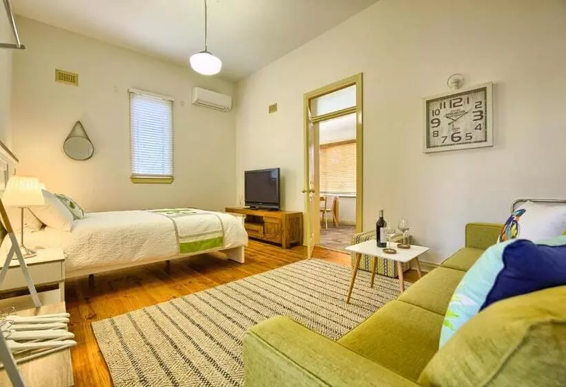 پانسیون Spencer Suites Albany