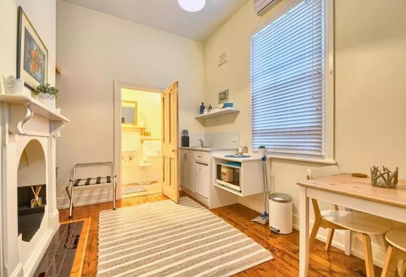 پانسیون Spencer Suites Albany