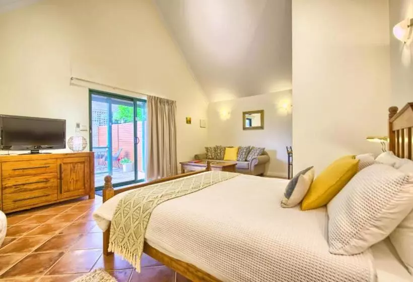 پانسیون Spencer Suites Albany