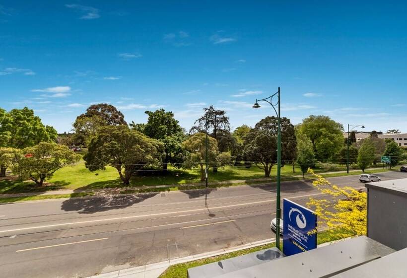 Whitehorse Apartment