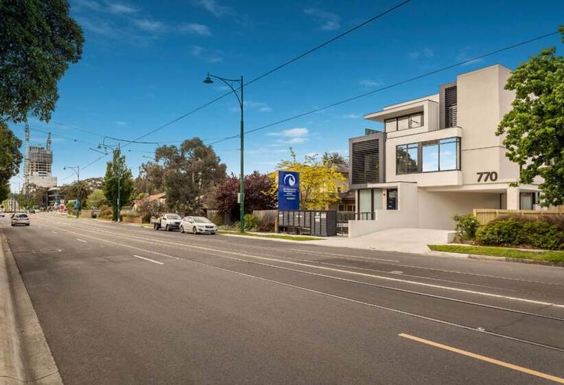 Whitehorse Apartment