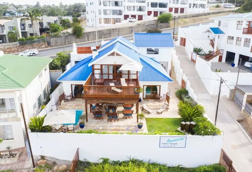 ベッドアンドブレックファースト Aquamarine Guest House