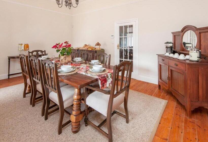 Aamiaismajoitus (B&B) Cliff Cottage Hermanus