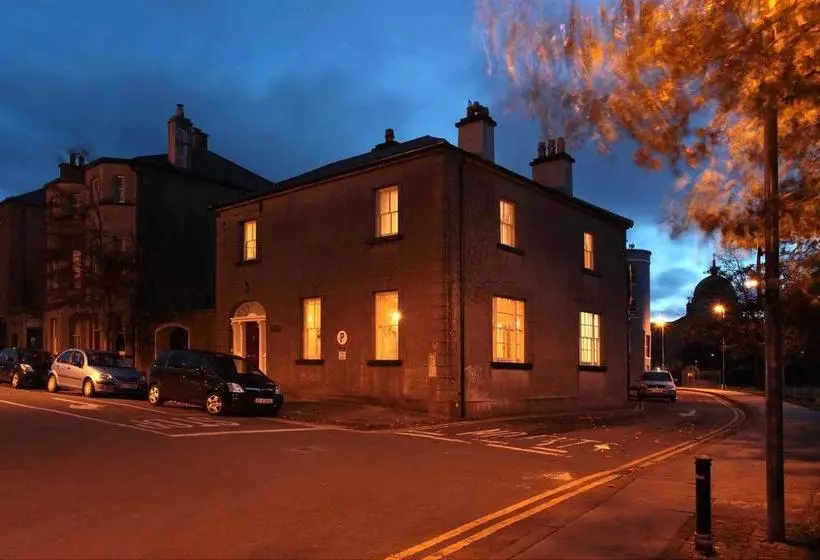 تختخواب و صبحانه Corrib House Guest Accommodation