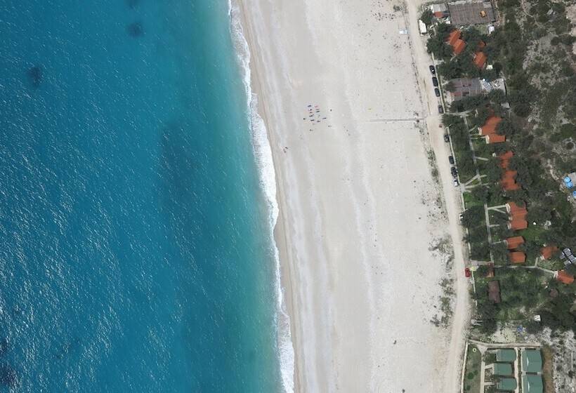 هتل Altea Beach Lodges