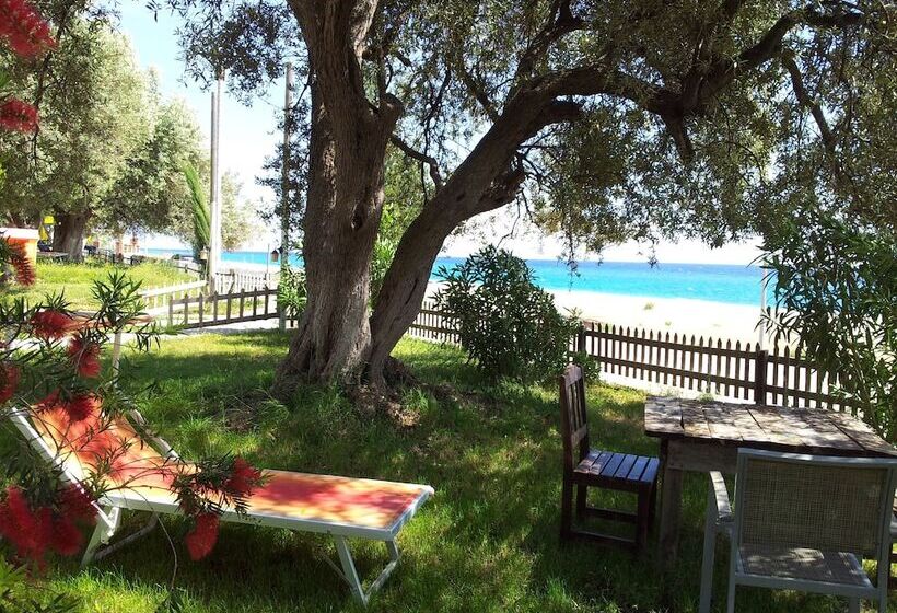 هتل Altea Beach Lodges