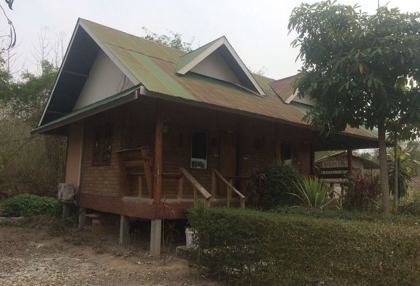 Hotel Baan Suan Violin