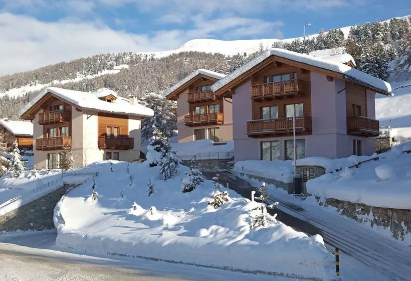 ホテル Chalet Teola