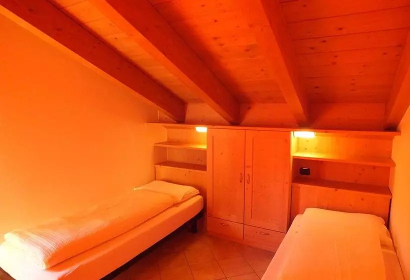 ホテル Chalet Teola