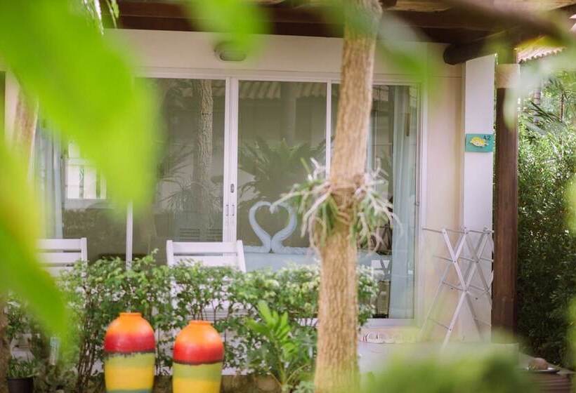 ホテル Chez Nous Boutique Resort