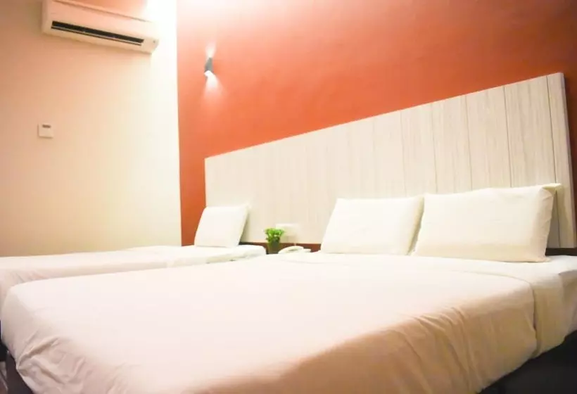 هتل Eastville Residence