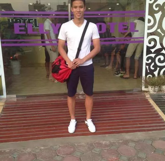 هتل Elly