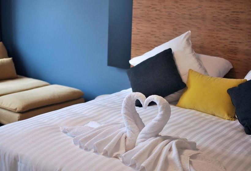 ホテル Entally Lodge