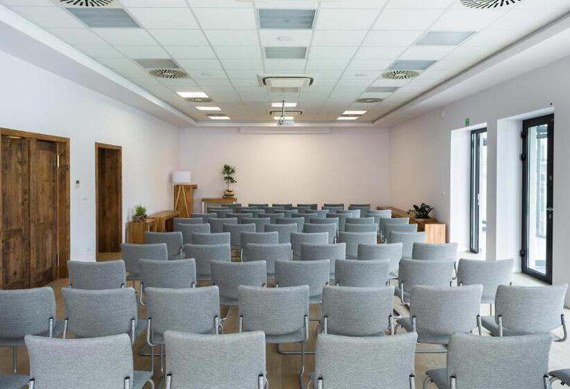 בית מלון כפרי Naturum