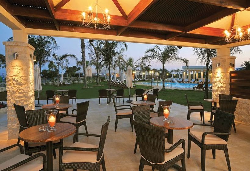 בית מלון כפרי Olympic Bay