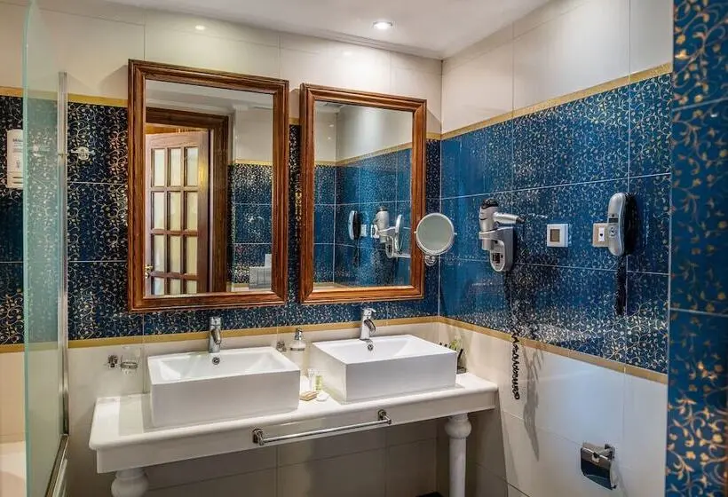 هتل Palazetto Suites Zakynthos   Adults Only