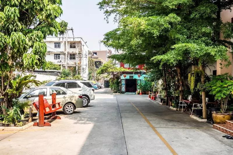 هتل Phanthipha Residence