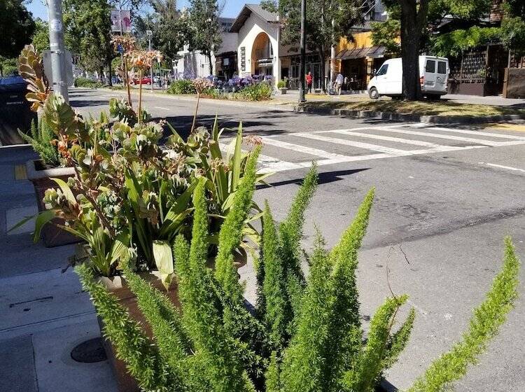 Sens Hotel & Vanne Bistro Berkeley