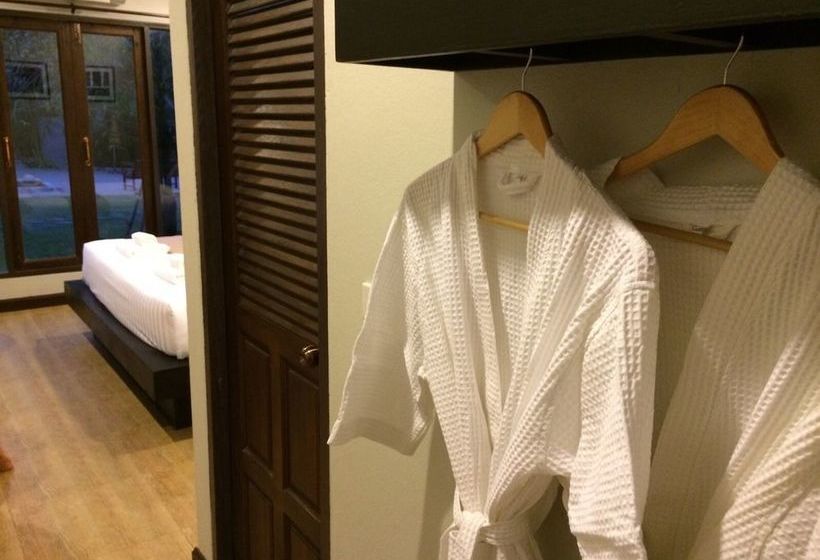 Отель The Old Stay By Sister