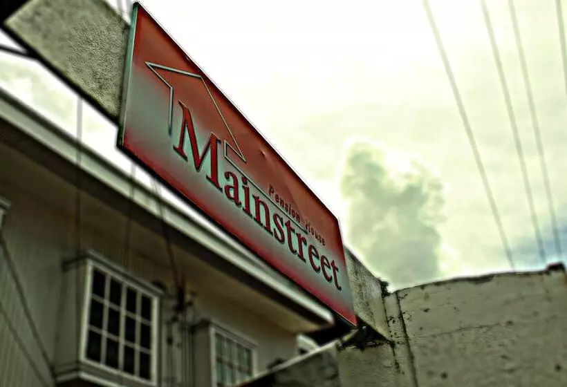 Mainstreet Pension House By Reddoorz