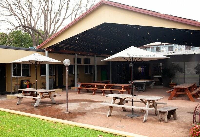 מוטל Royal Hotel Singleton