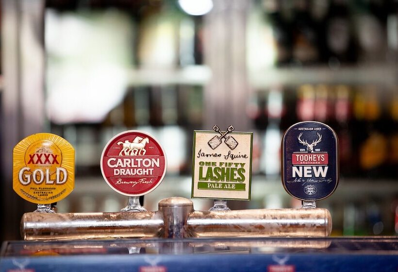 מוטל Royal Hotel Singleton