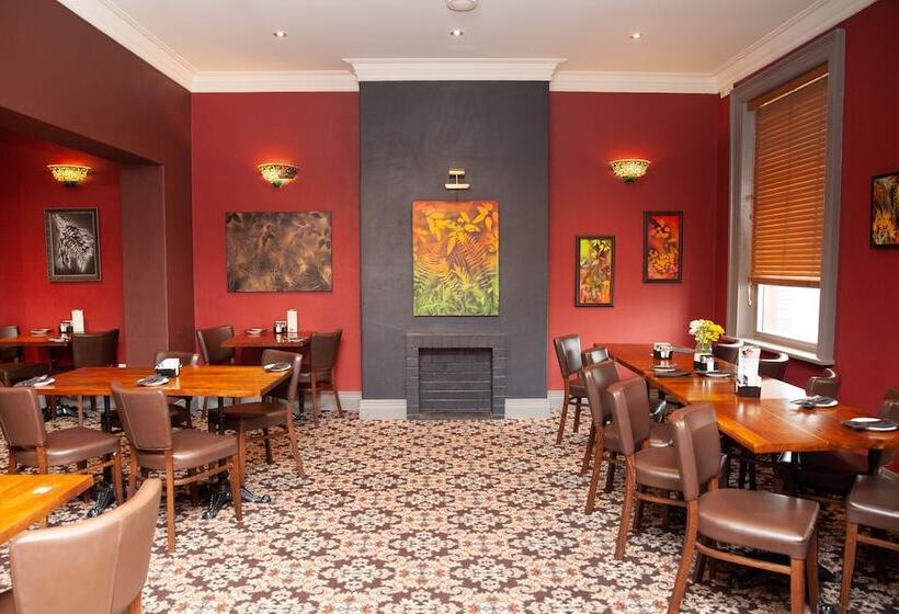 מוטל Royal Hotel Singleton