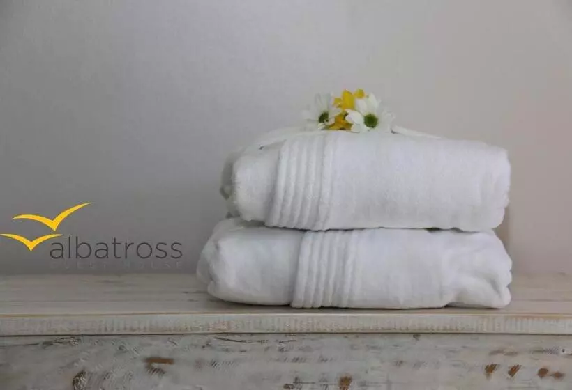 ペンション Albatross Guesthouse